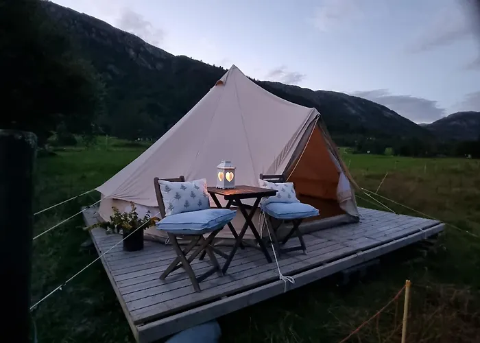Lyxtält Flatheim Glamping *